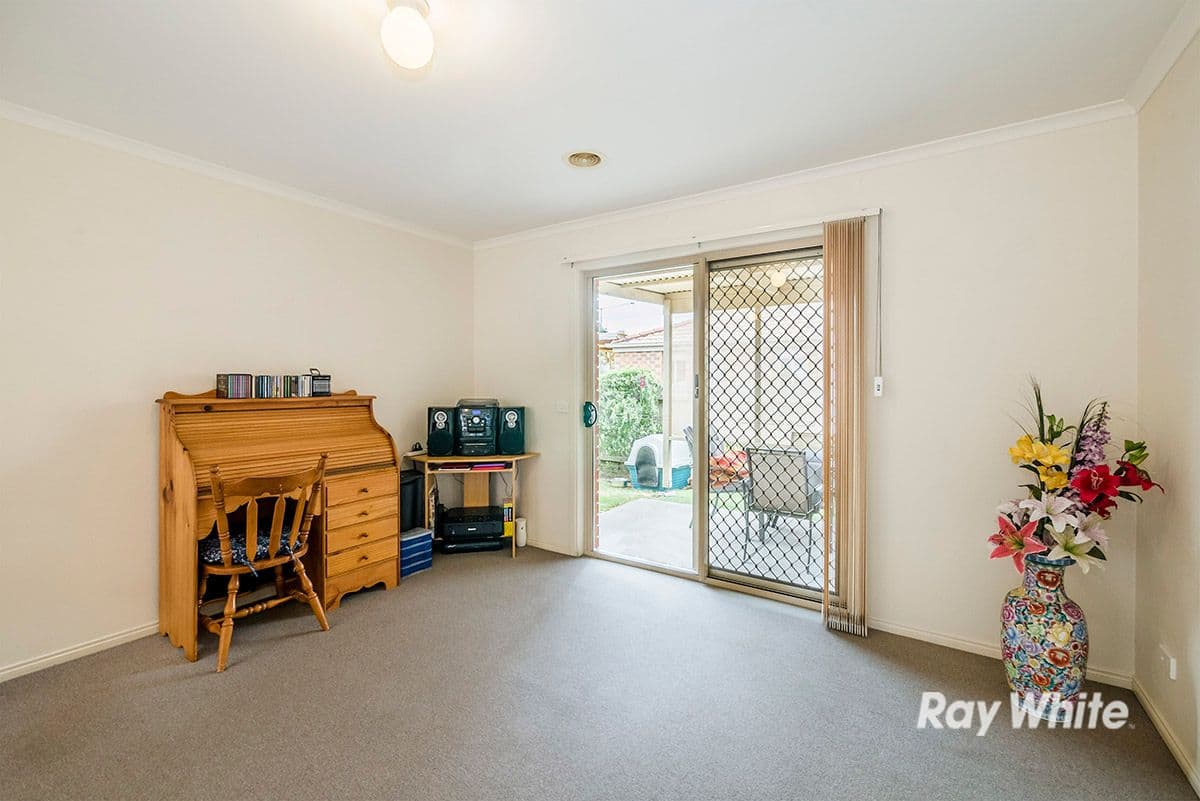 8 Fishburn Place, Cranbourne West VIC 3977, Cranbourne West - Thumbnail 6