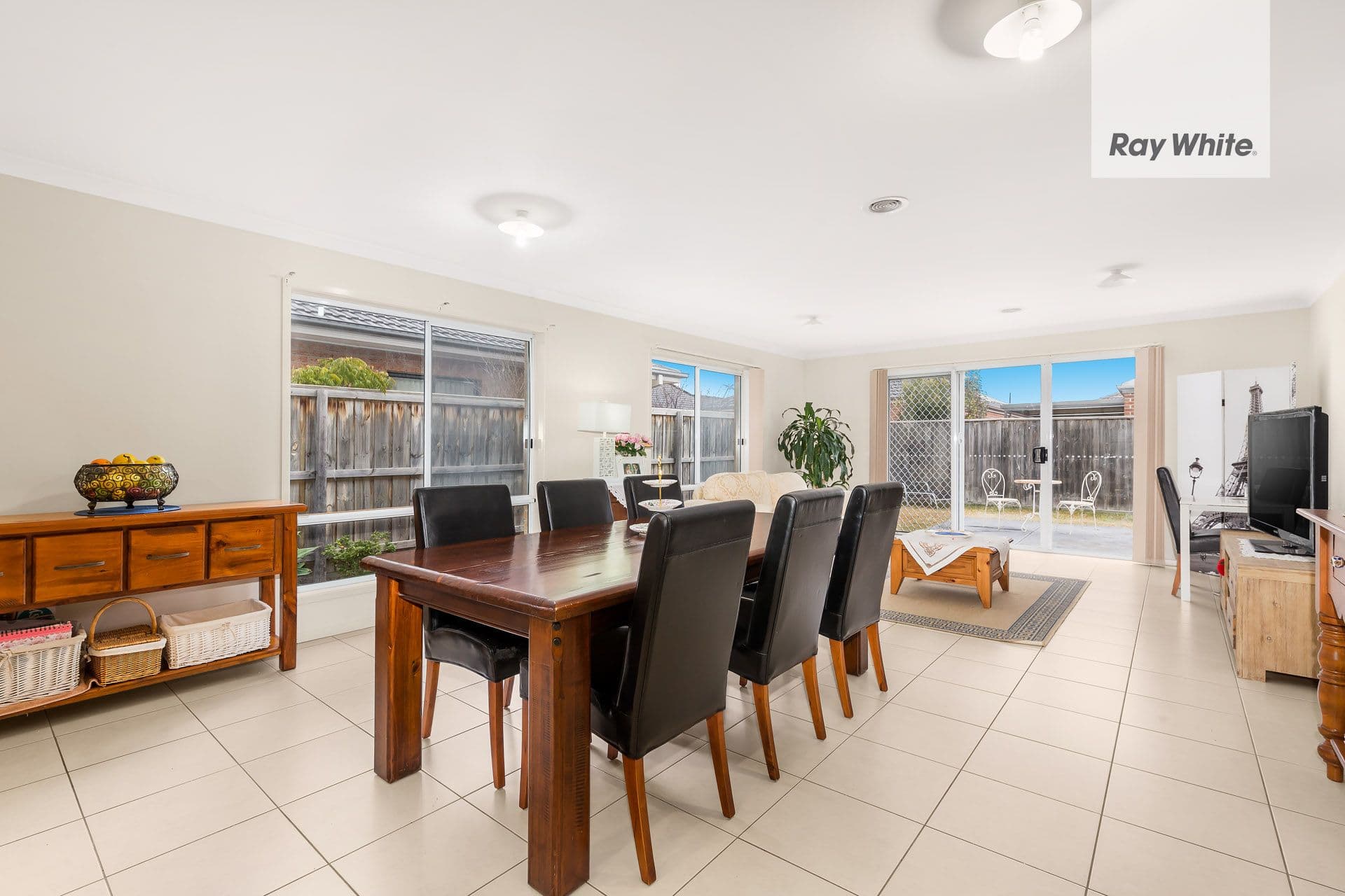 6 Jezwing Avenue, South Morang VIC 3752, South Morang - Thumbnail 4