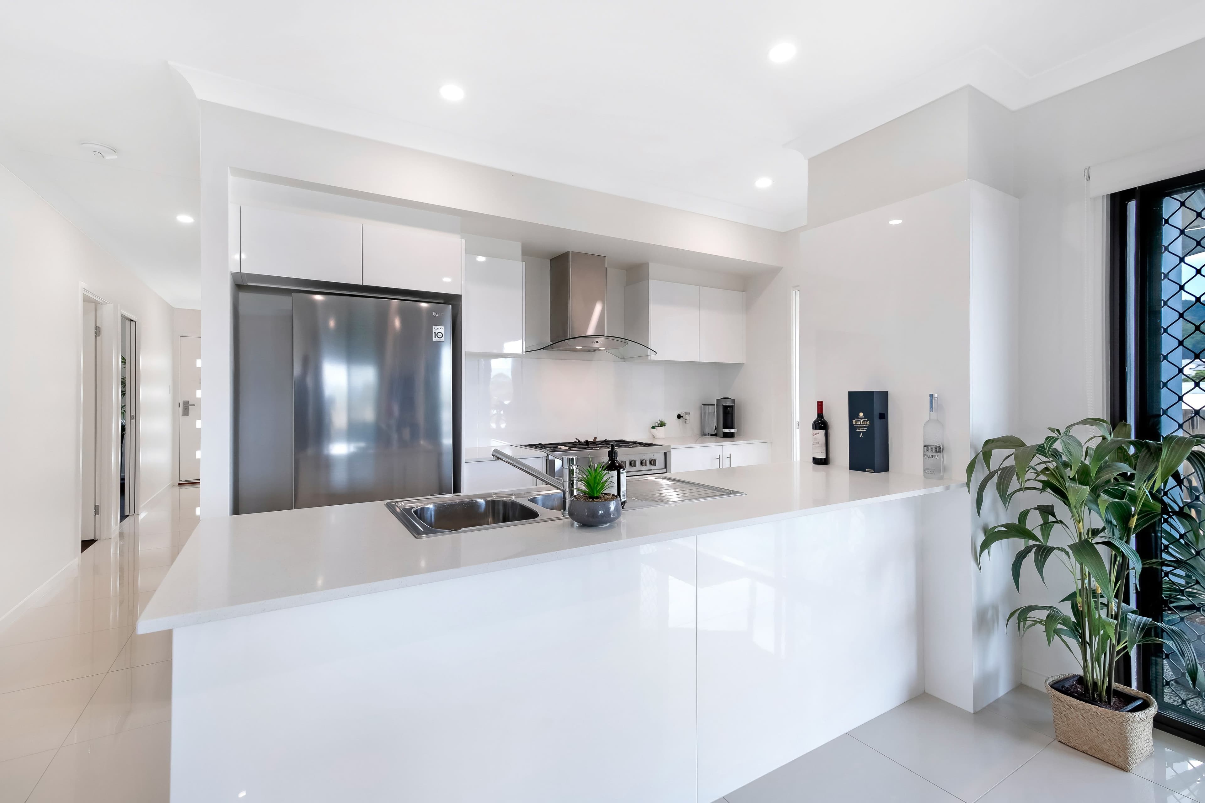 8 Alford Court, Maudsland QLD 4210, Maudsland - Thumbnail 2