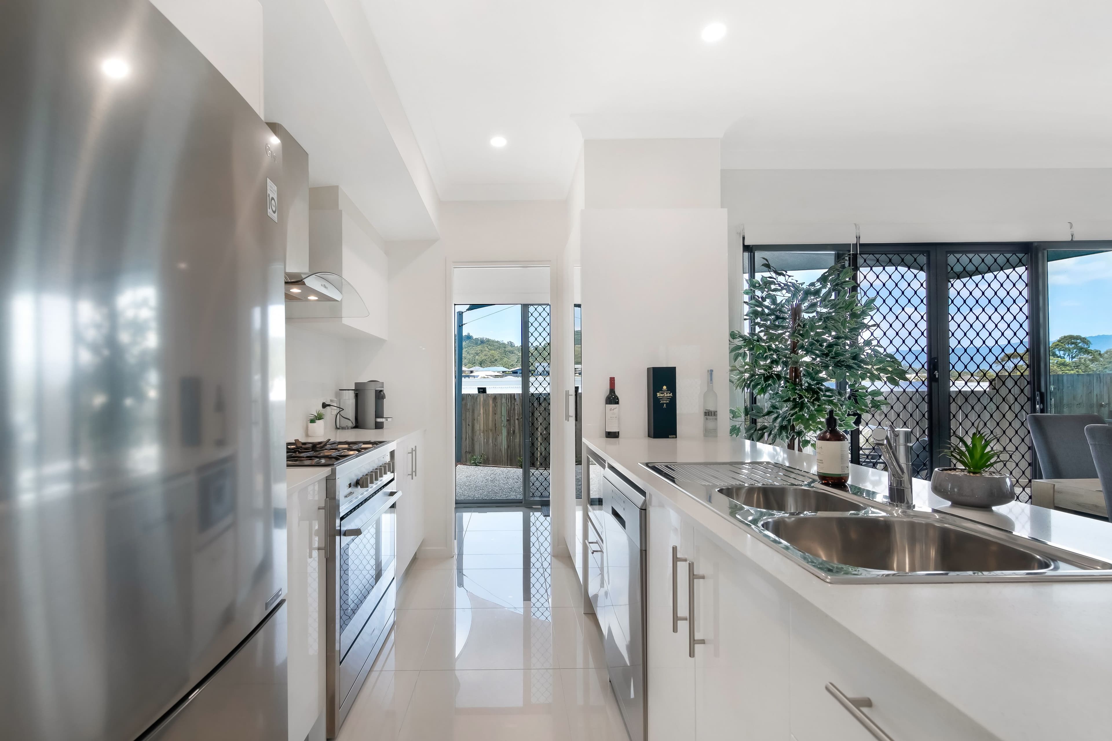 8 Alford Court, Maudsland QLD 4210, Maudsland - Thumbnail 3