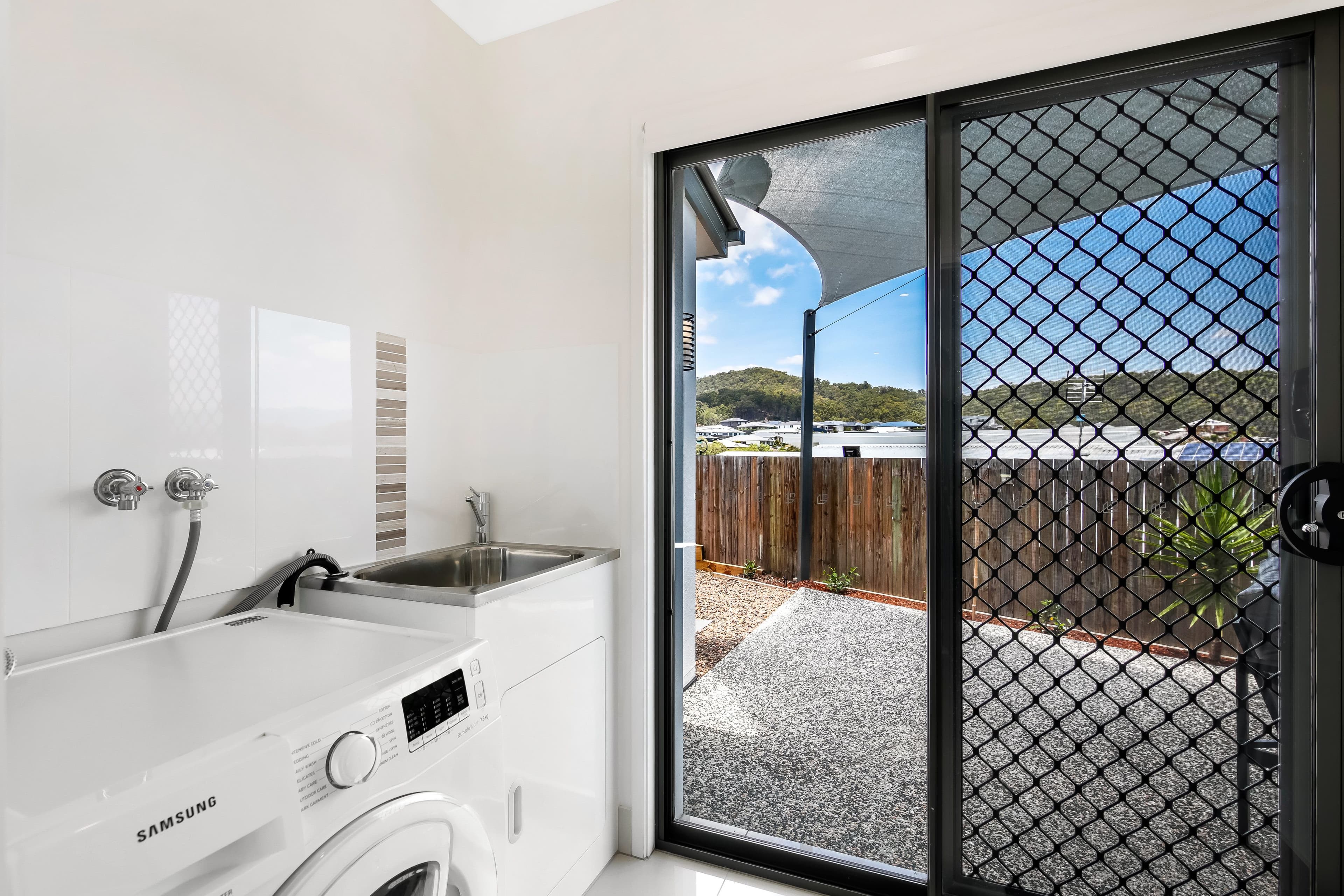 8 Alford Court, Maudsland QLD 4210, Maudsland - Thumbnail 4
