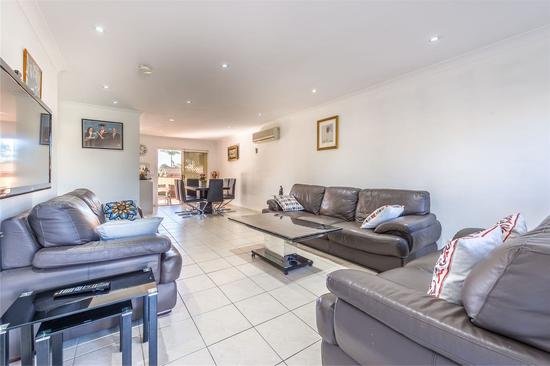 53 Fitzgerald Avenue, Edensor Park - Thumbnail 3