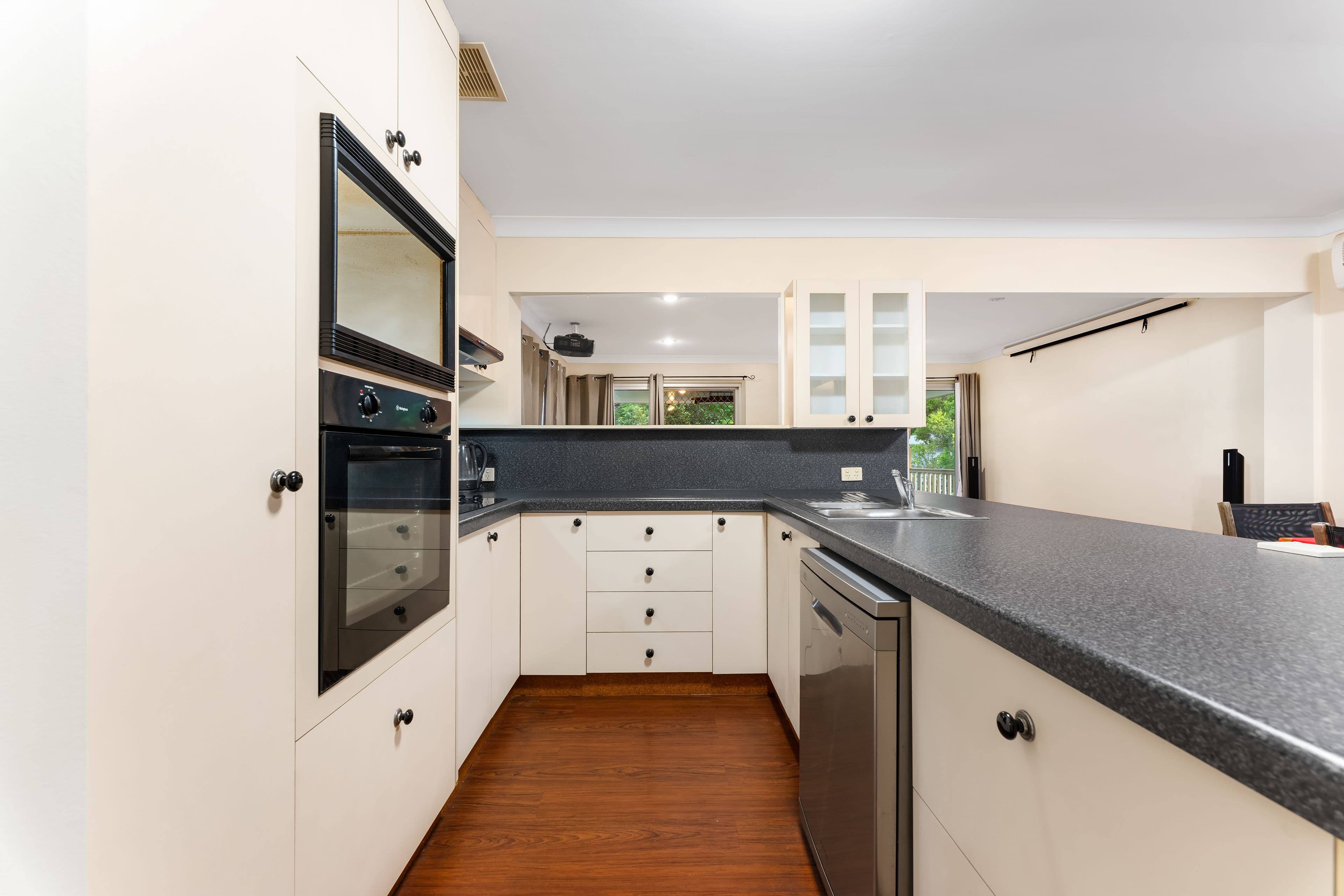 114 Gaynesford Street, Mount Gravatt QLD 4122, Mount Gravatt - Thumbnail 6