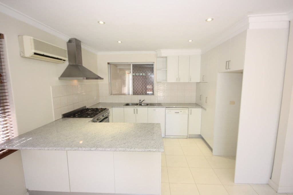 14 Southwark Way, Morley WA 6062, Morley - Thumbnail 2