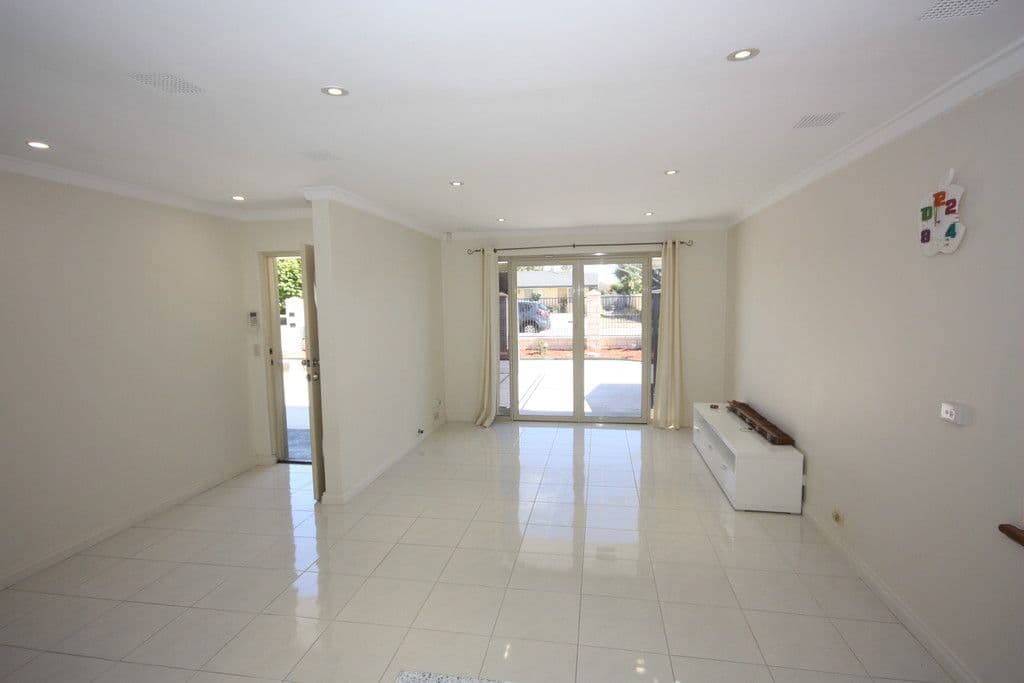 14 Southwark Way, Morley WA 6062, Morley - Thumbnail 4