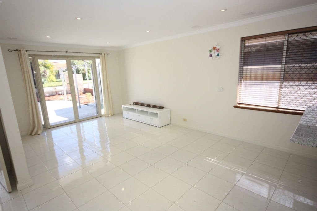 14 Southwark Way, Morley WA 6062, Morley - Thumbnail 5