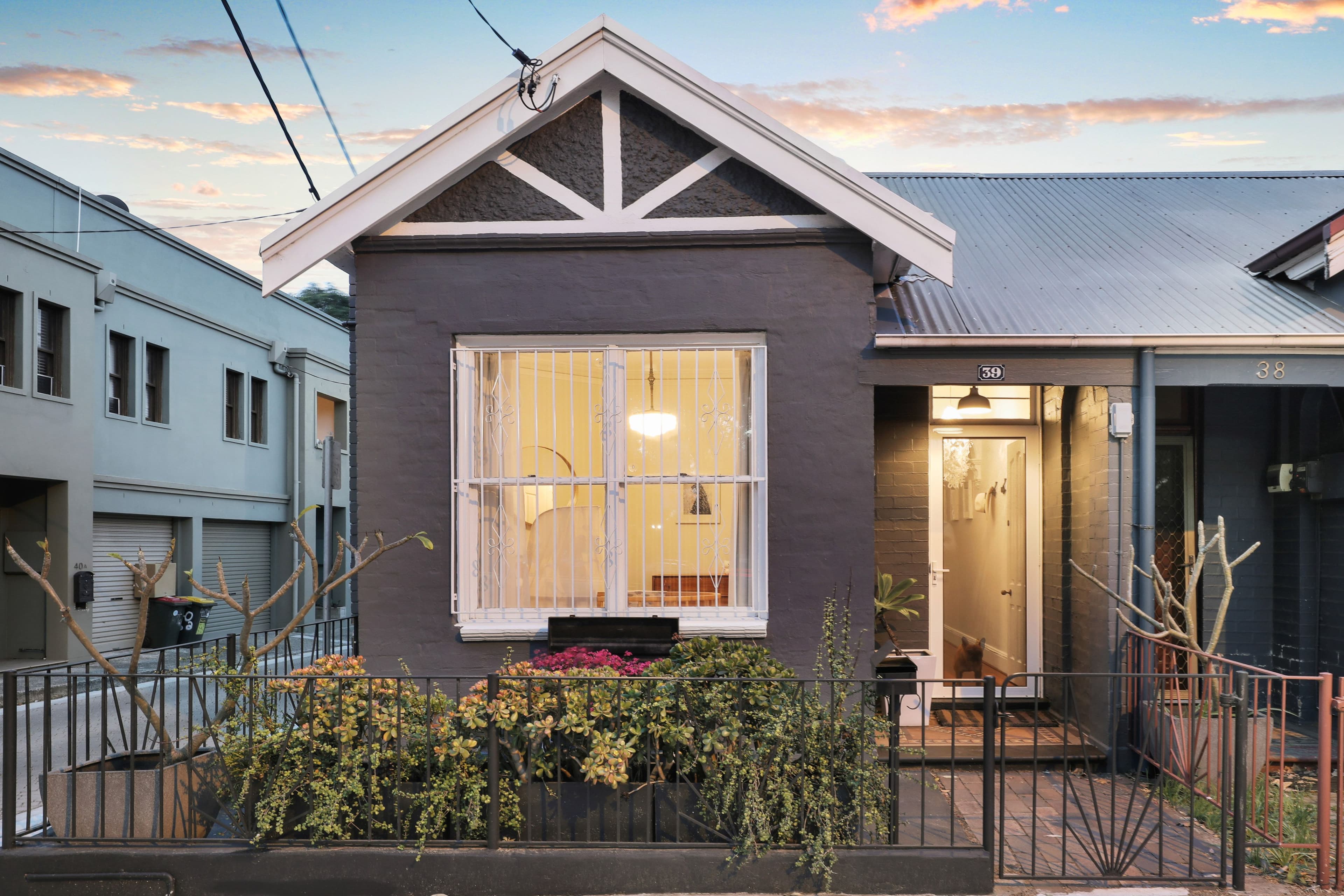 39 Copeland Street, Alexandria - Thumbnail 4