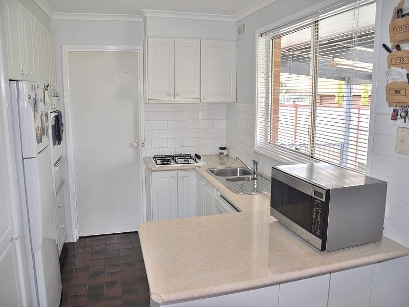 44 Buckmaster Drive, MILL PARK VIC 3082, Mill Park - Thumbnail 2