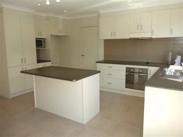 24 Churchill Drive, COWES VIC 3922, Cowes - Thumbnail 2