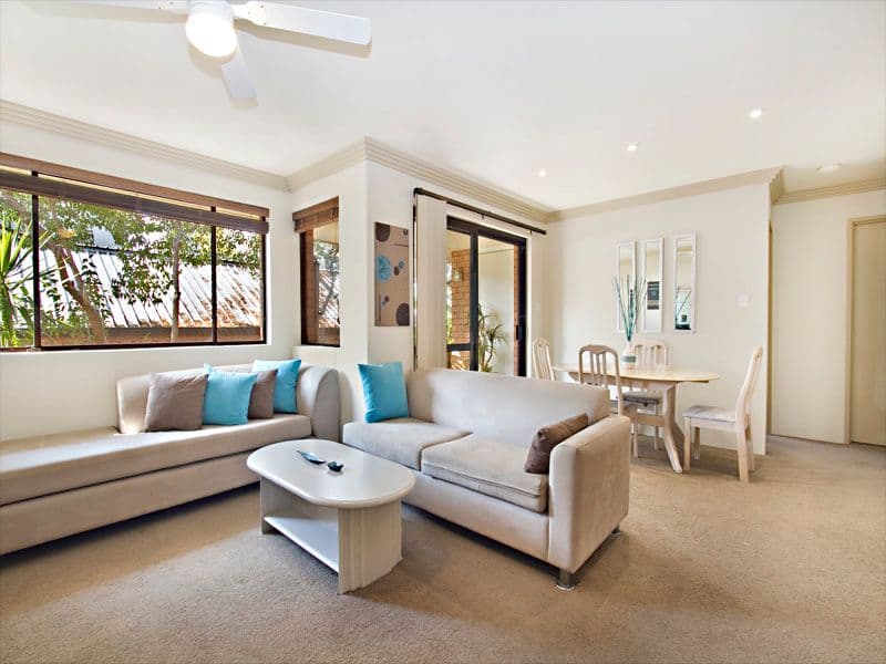 50 Auburn Street, SUTHERLAND NSW 2232, Sutherland - Thumbnail 4