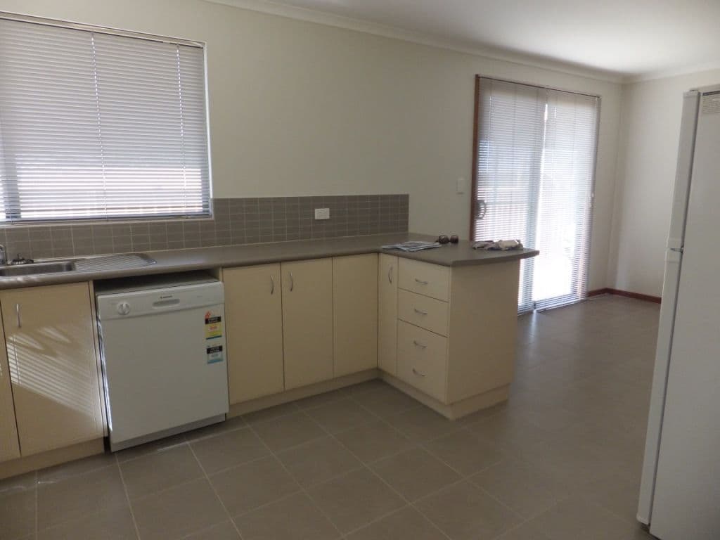 79 Spence Street, Ravensthorpe WA 6346, Ravensthorpe - Thumbnail 2