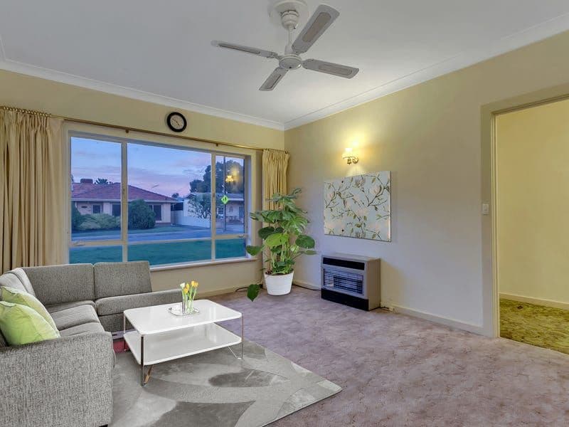 13 Roeder Crescent, Port Noarlunga SA 5167, Port Noarlunga - Thumbnail 3