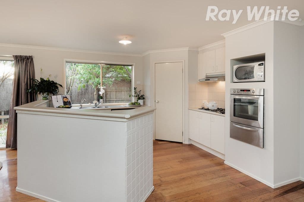 13 Fotini Gardens, Bundoora VIC 3083, Bundoora - Thumbnail 3
