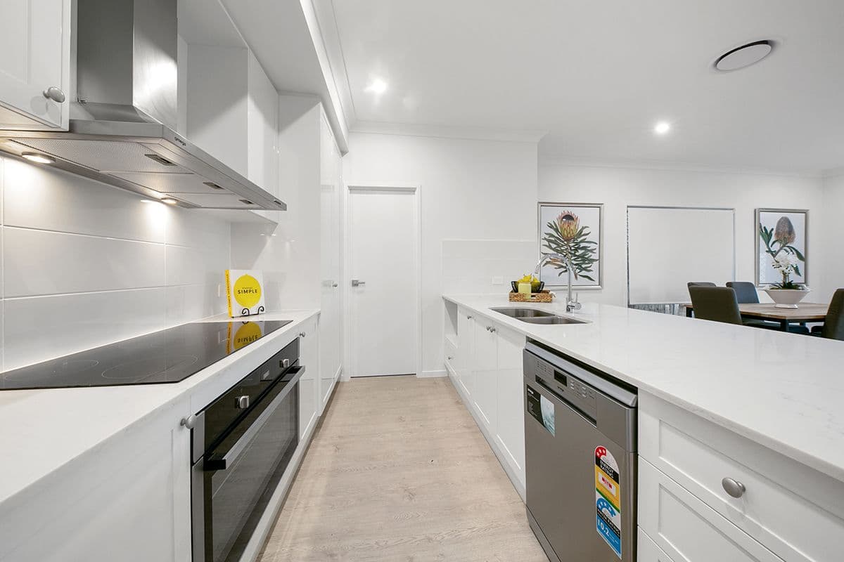 48 Stephenson Street, Oxley QLD 4075, Oxley - Thumbnail 2