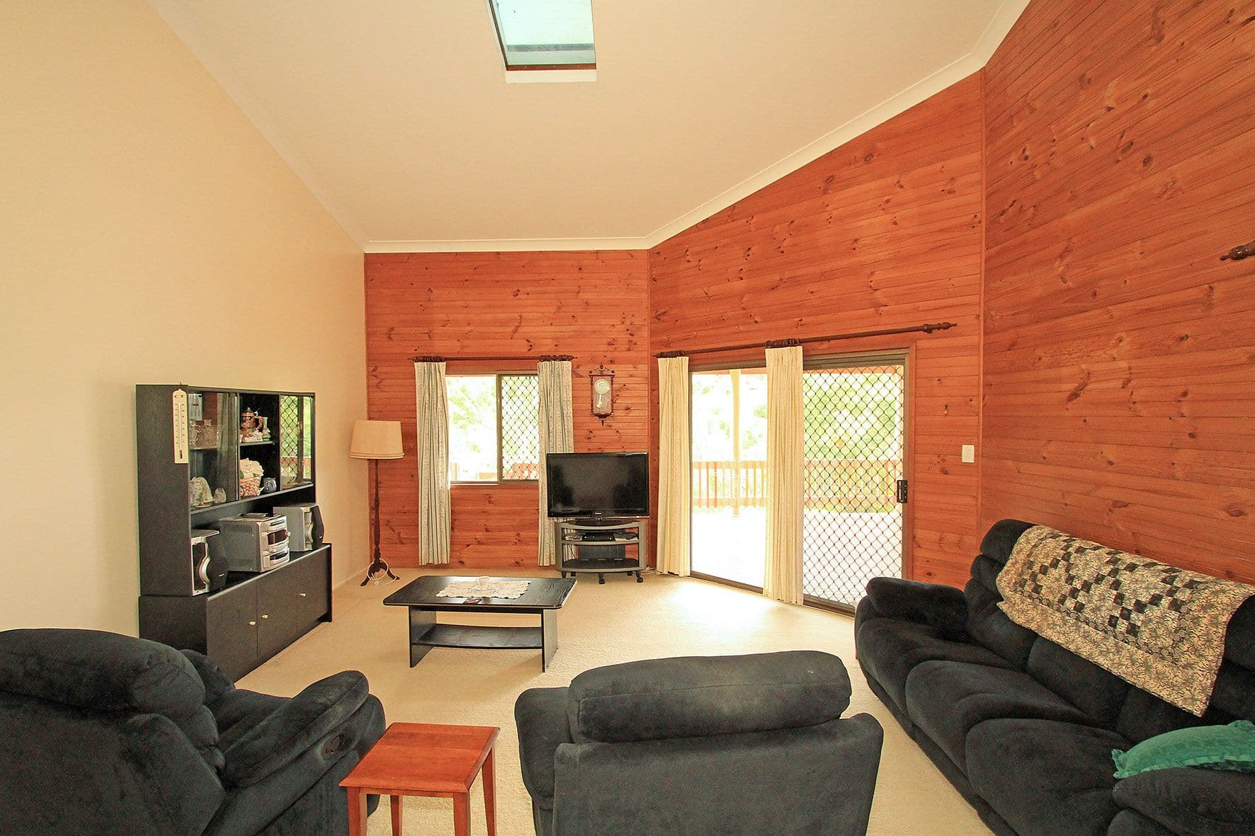 17 Yeppoon Crescent, Yeppoon QLD 4703, Yeppoon - Thumbnail 6