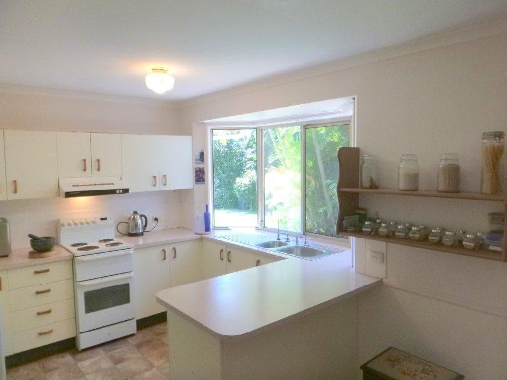 31 Centenary Drive, Maleny QLD 4552, Maleny - Thumbnail 2