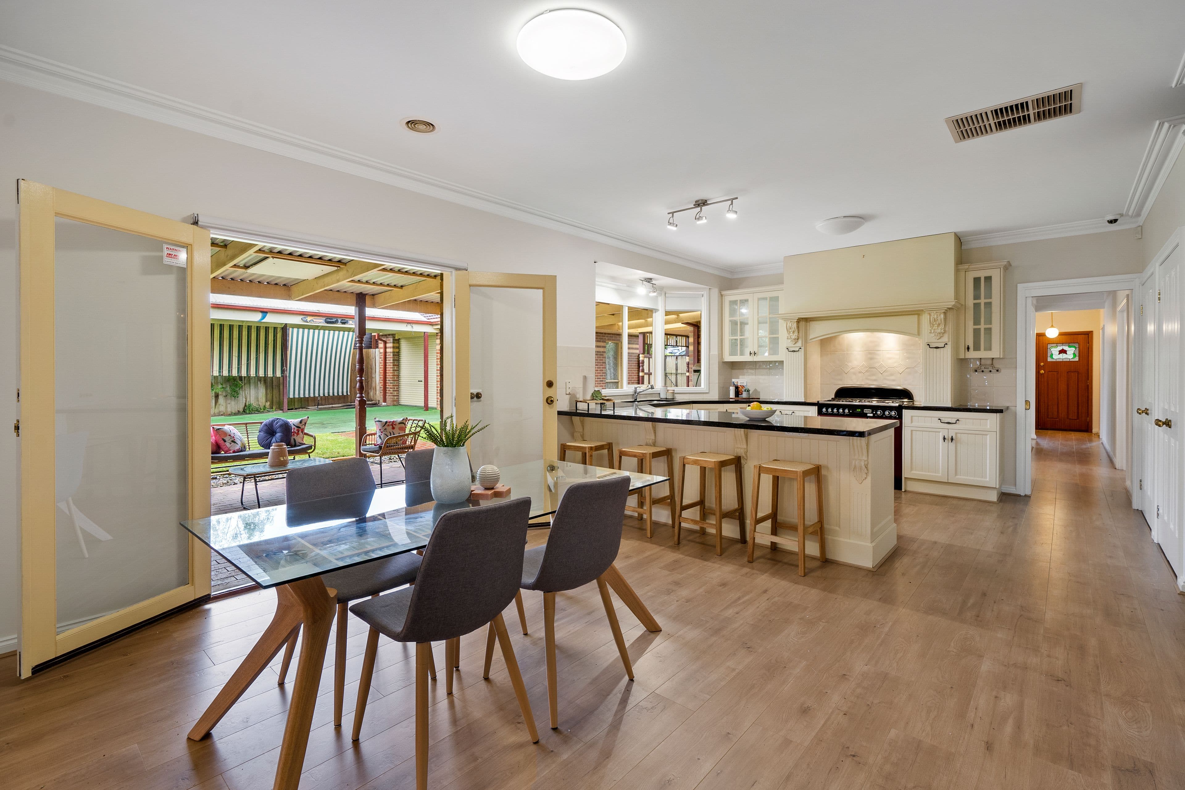 14 Glenview Place, Lysterfield VIC 3156, Lysterfield - Thumbnail 4