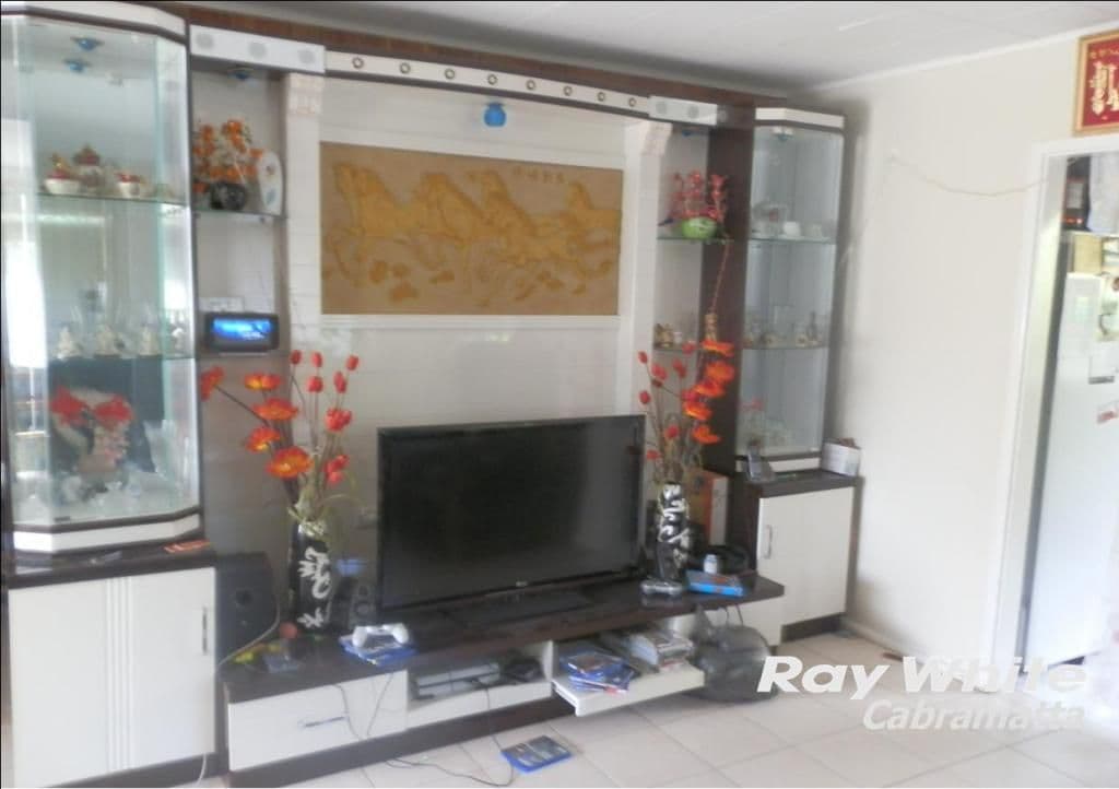 8 Donegal Avenue, Smithfield NSW 2164, Smithfield - Thumbnail 2