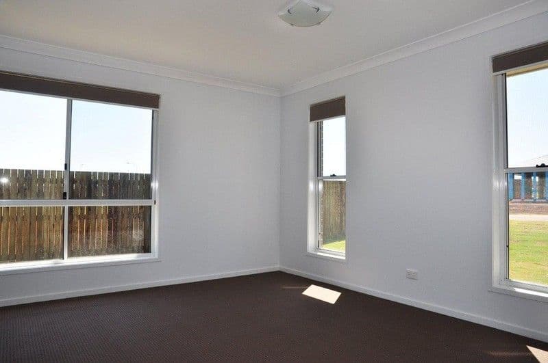 7 Vinnicombe Street, KEARNEYS SPRING QLD 4350, Kearneys Spring - Thumbnail 3