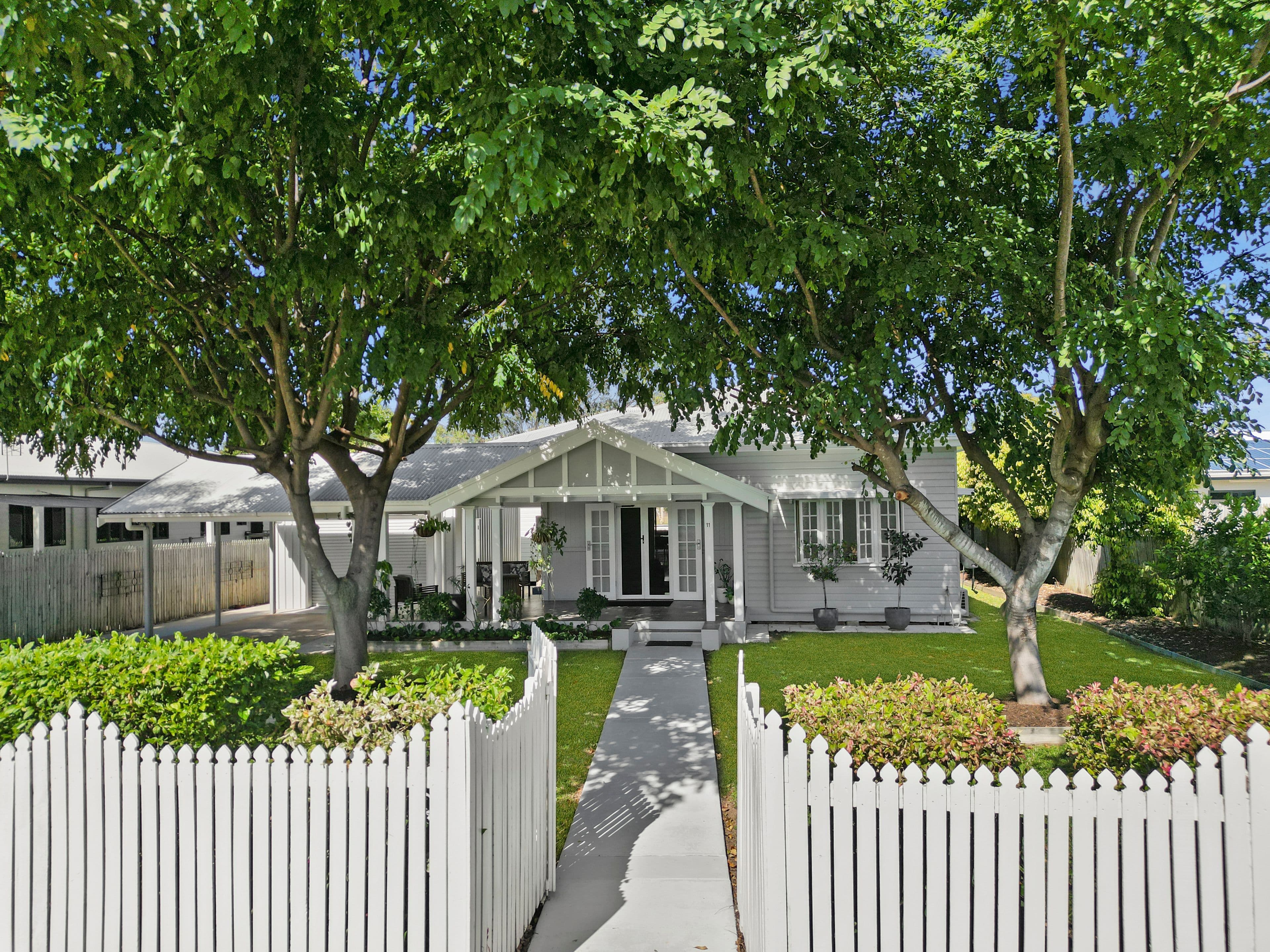 11 Whyte Street, Hermit Park QLD 4812, Hermit Park - Image 1