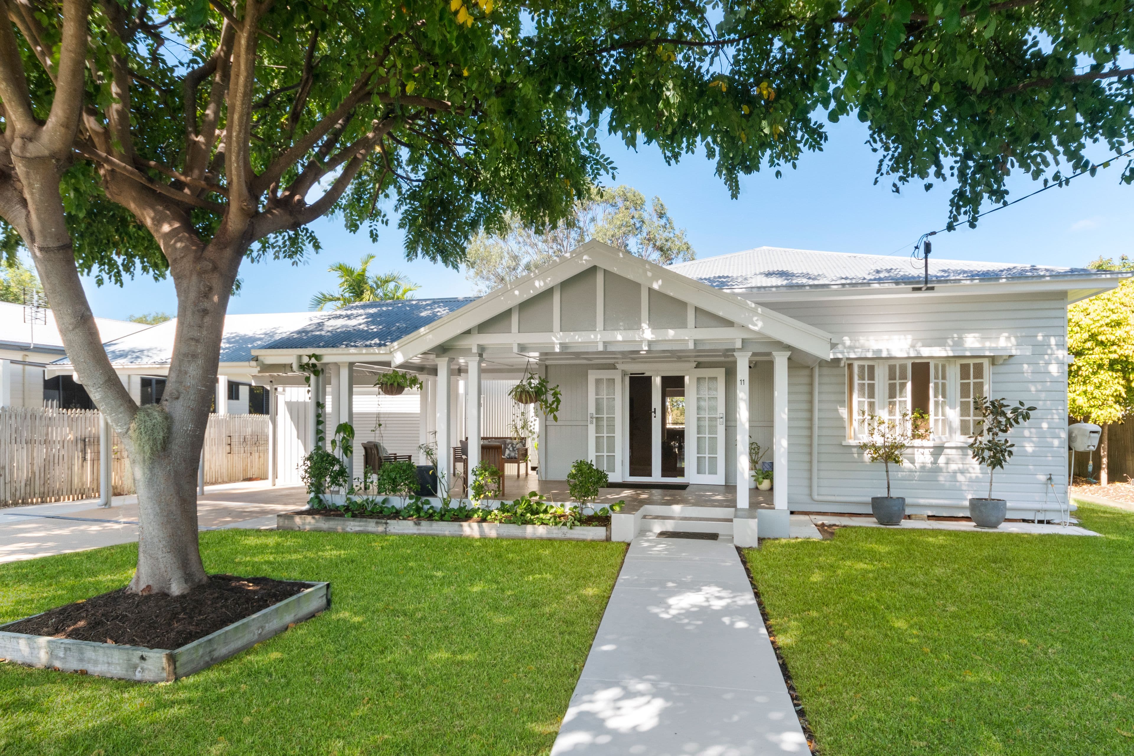 11 Whyte Street, Hermit Park QLD 4812, Hermit Park - Thumbnail 2