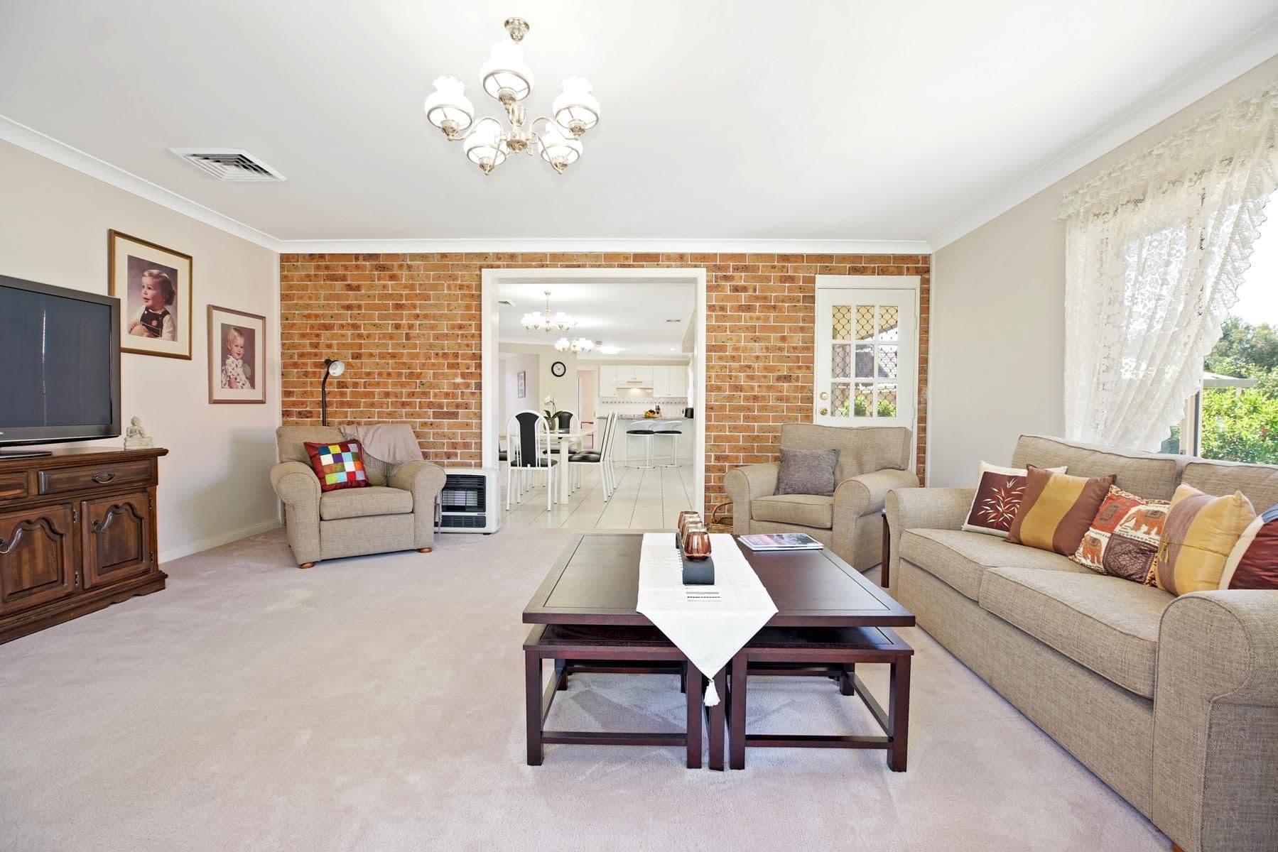 11 Duncan Close, Glenmore Park - Thumbnail 4