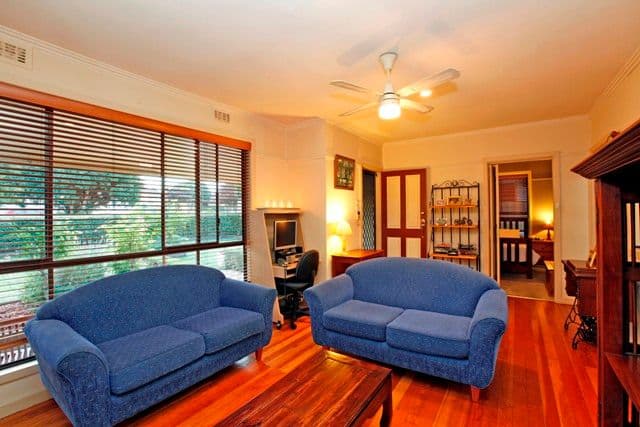 126 Boldrewood Parade, RESERVOIR VIC 3073, Reservoir - Thumbnail 3