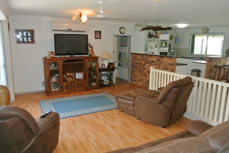 116 Sorensen Road, SOUTHSIDE QLD 4570, Southside - Thumbnail 3
