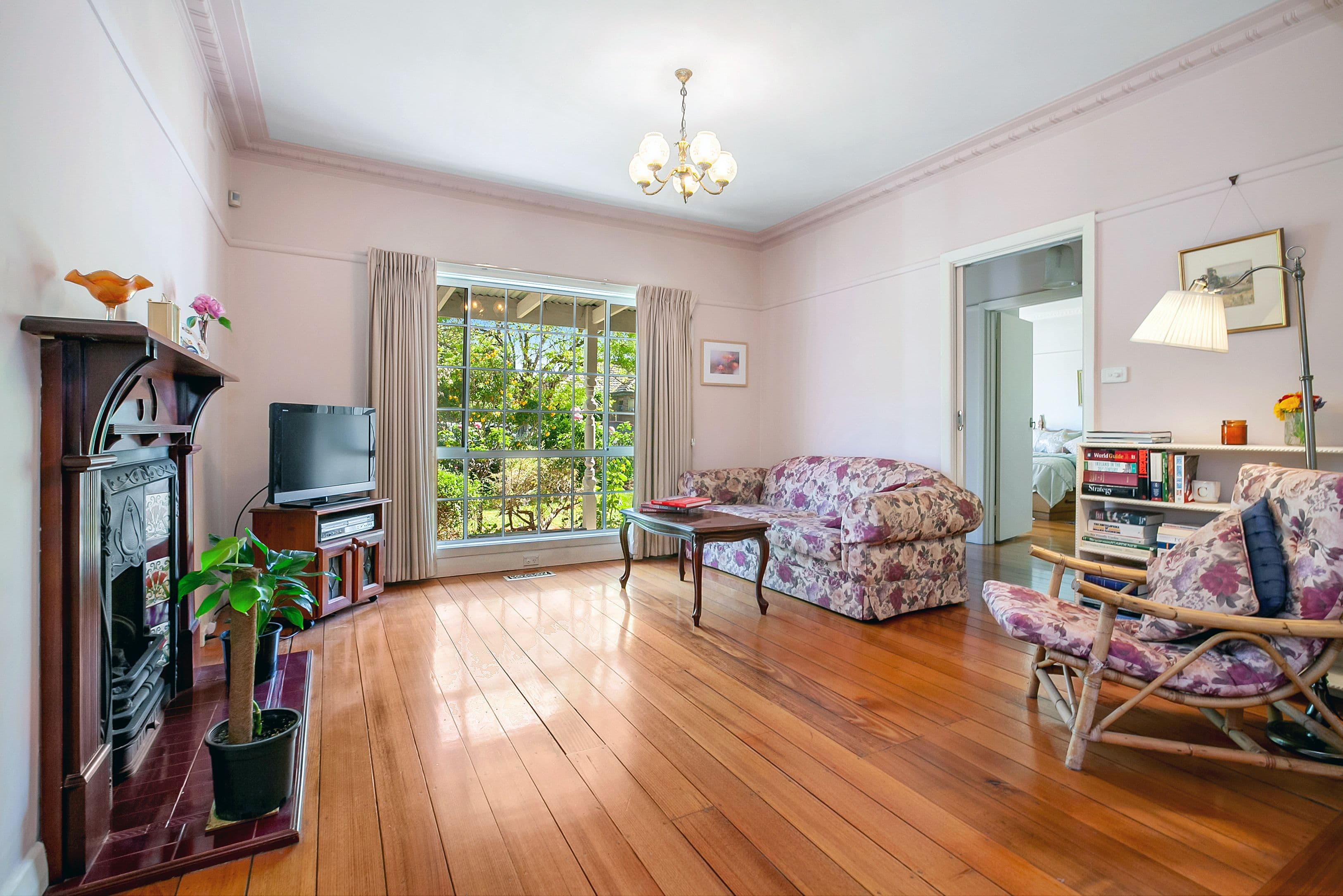 7 Walter Street, Preston VIC 3072, Preston - Thumbnail 2