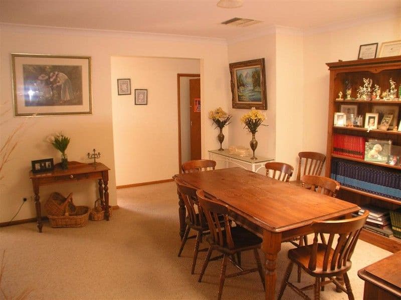 26 Moor Street, PARKES NSW 2870, Parkes - Thumbnail 7