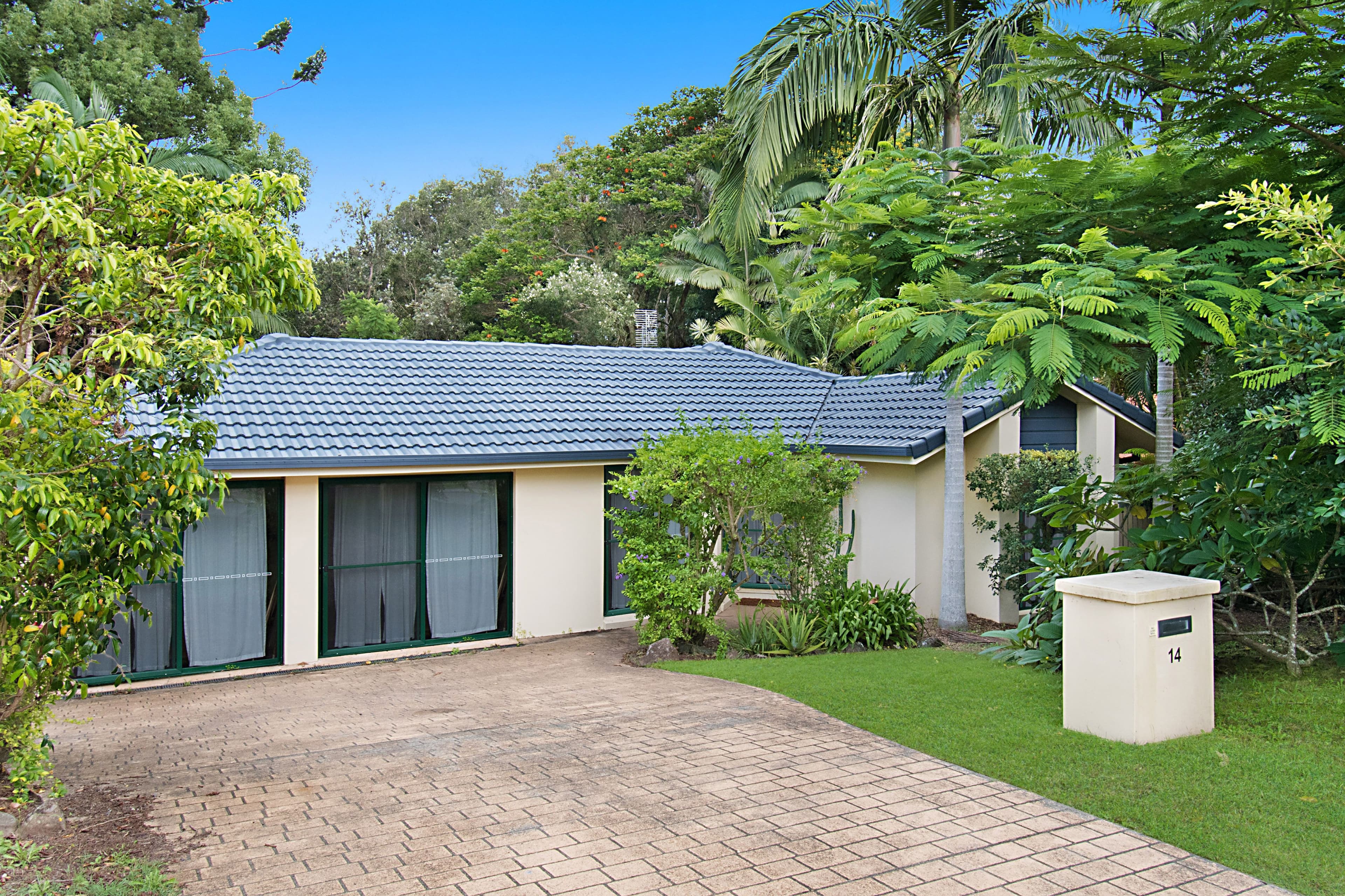 14 Corkwood Crescent, Suffolk Park - Thumbnail 2