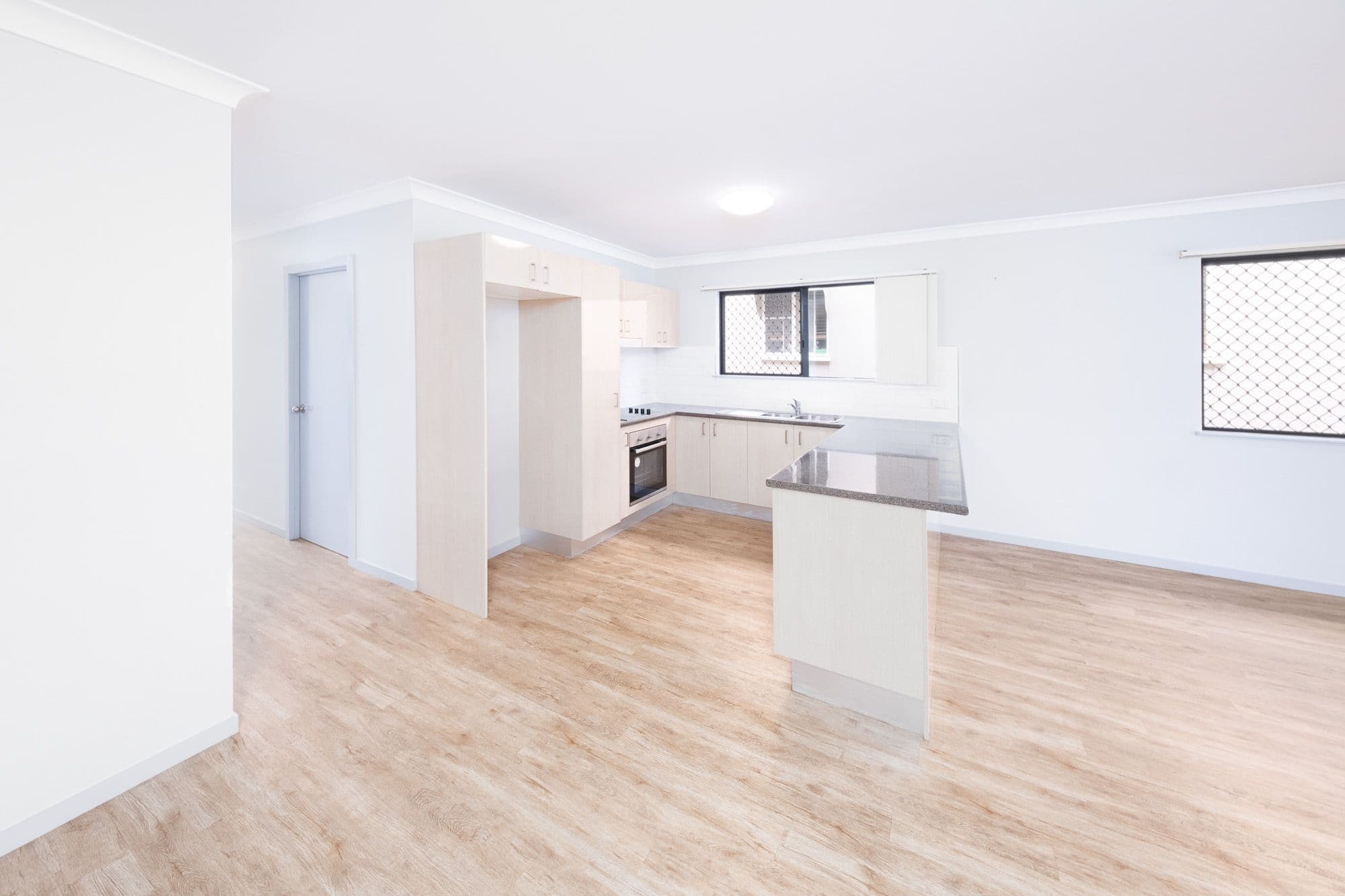 17 Jeffries Street, Yeppoon QLD 4703, Yeppoon - Thumbnail 3