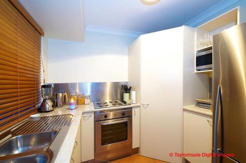 48 Thynne Avenue, NORMAN PARK QLD 4170, Norman Park - Thumbnail 3