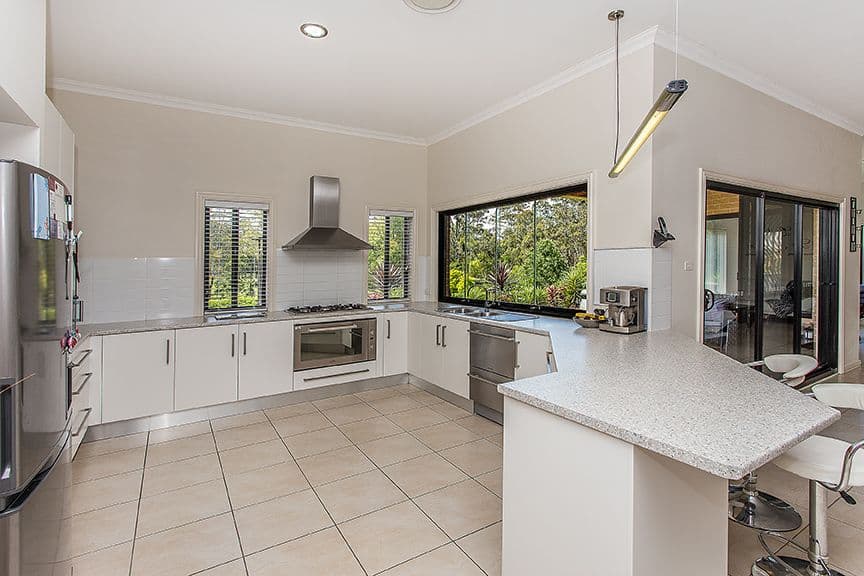 6 Ellenborough Drive, COORANBONG NSW 2265, Cooranbong - Thumbnail 4