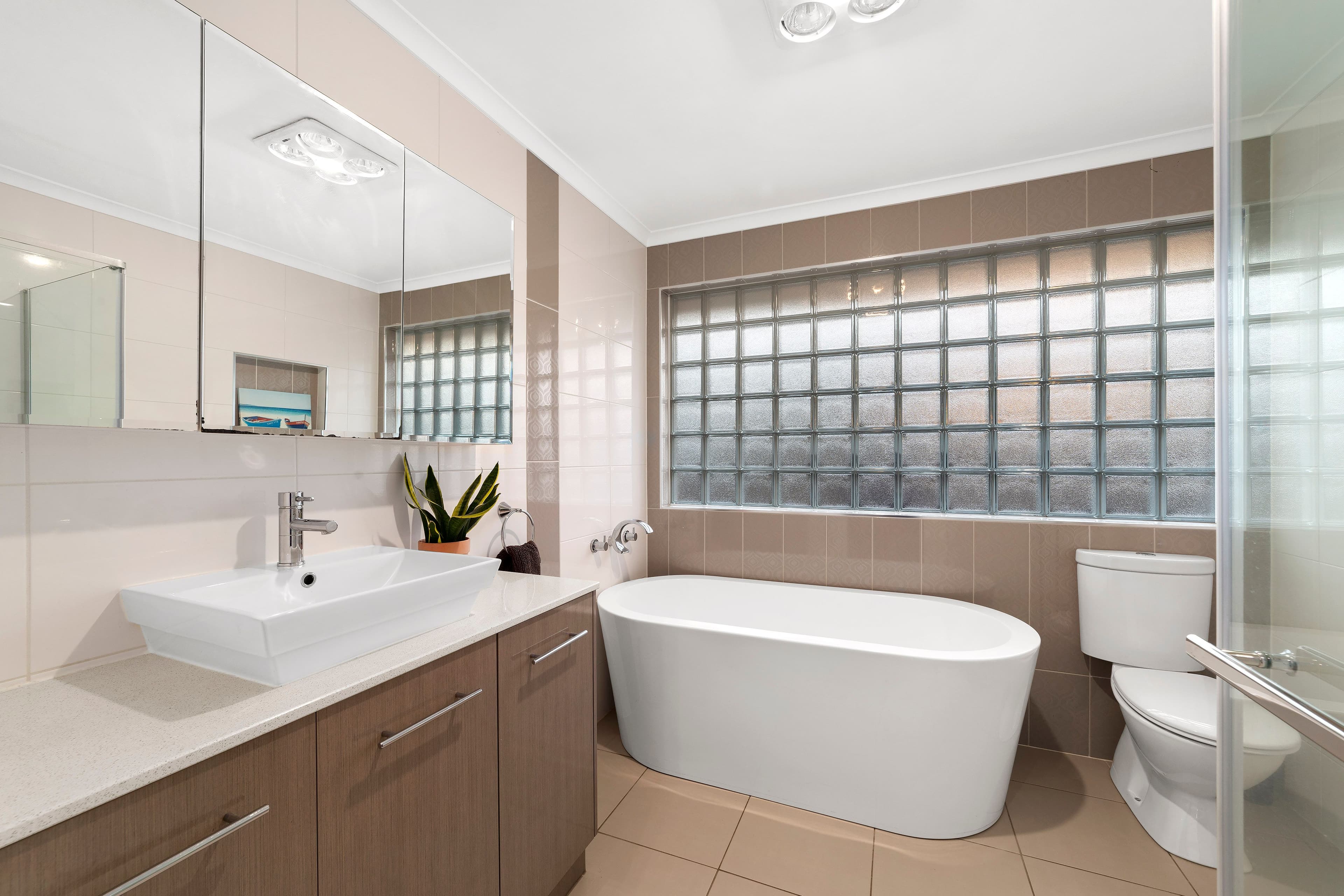 24 Heathmont Road, Ringwood VIC 3134, Ringwood - Thumbnail 2