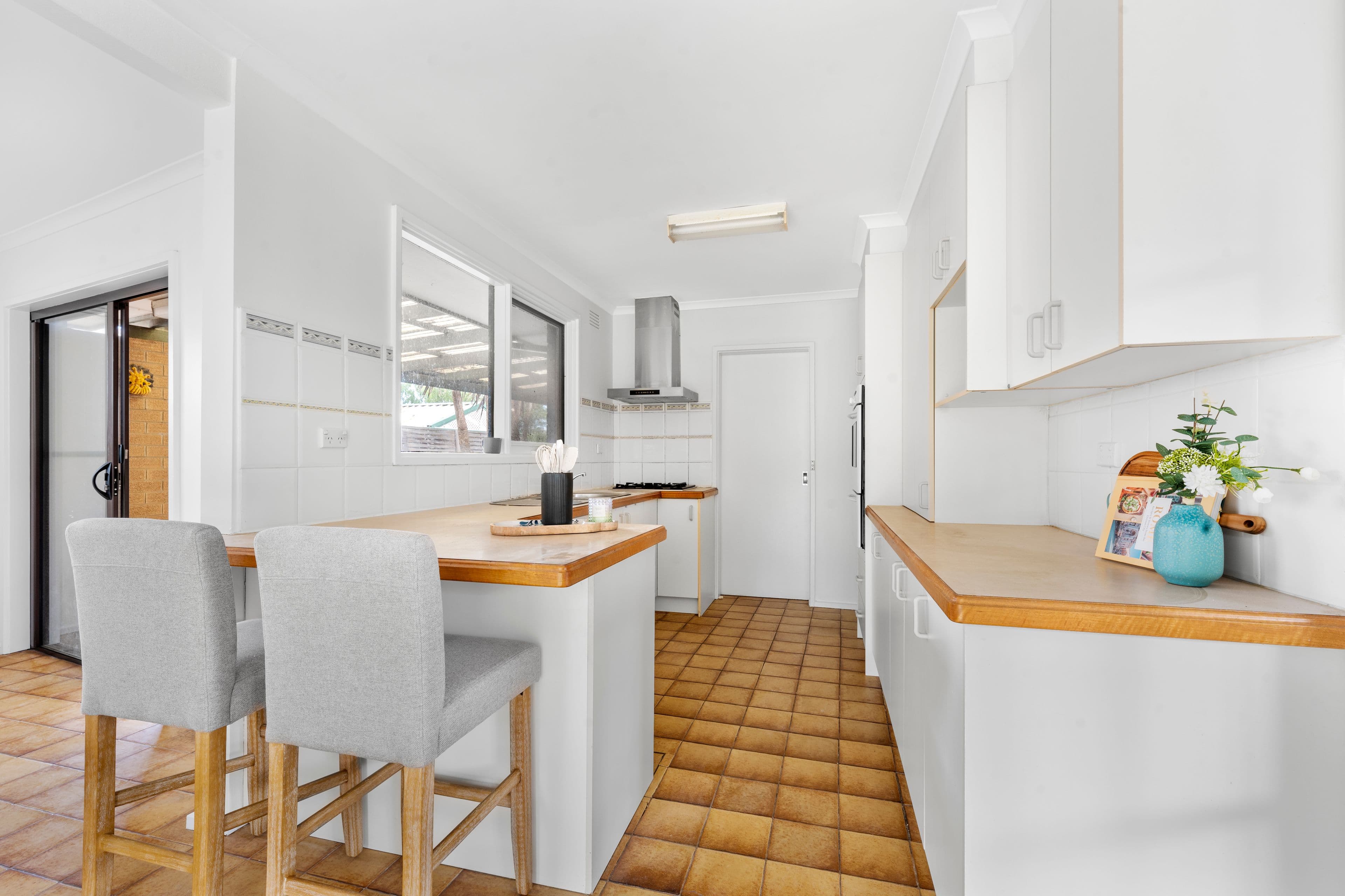 28 Drummond Crescent, Rowville VIC 3178, Rowville - Thumbnail 2
