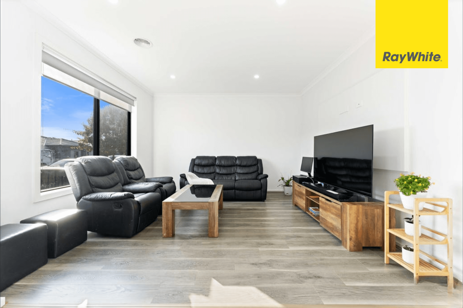 37 Irvine Avenue, Strathtulloh VIC 3338, Strathtulloh - Thumbnail 5