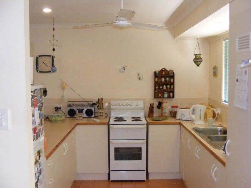 31 Sandpiper Crescent, JUBILEE POCKET QLD 4802, Jubilee Pocket - Thumbnail 3