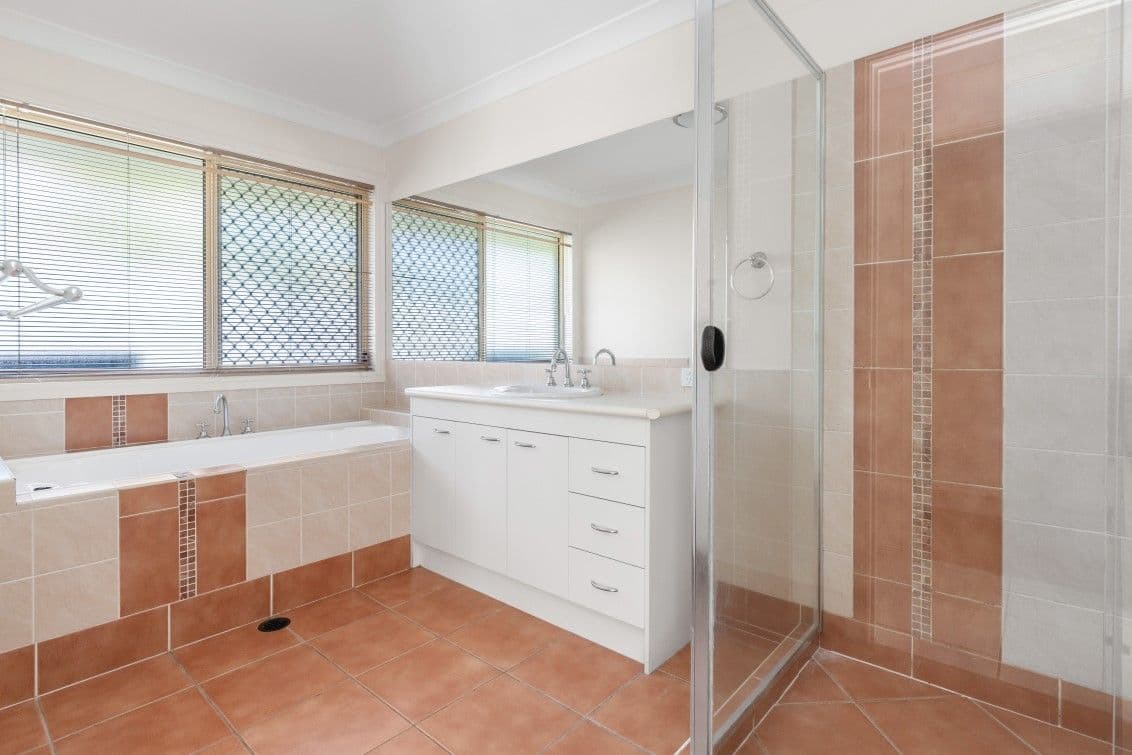 102 Copeland Drive, North Lakes QLD 4509, North Lakes - Thumbnail 7