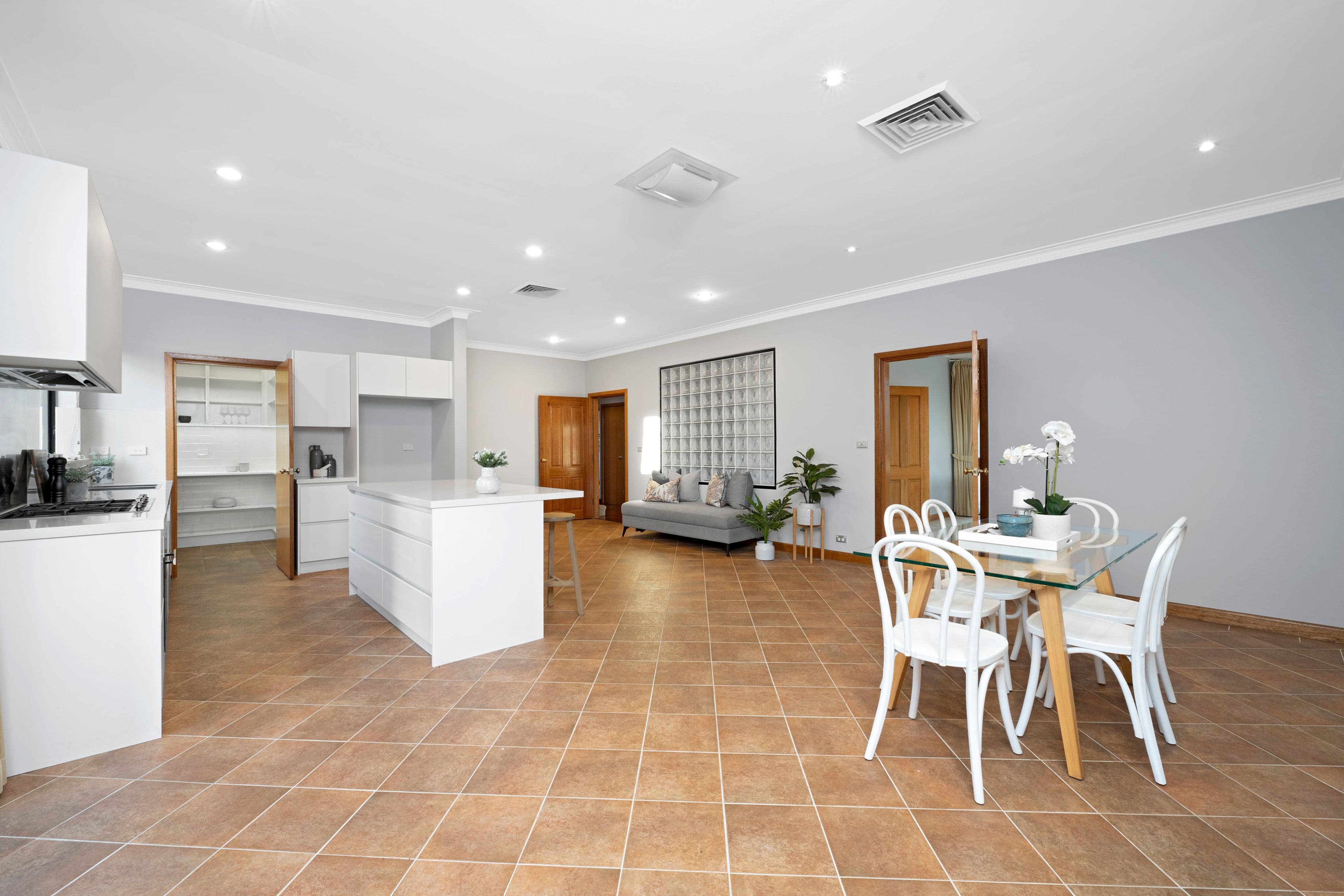 20 Finian Avenue, Killarney Heights NSW 2087, Killarney Heights - Thumbnail 3