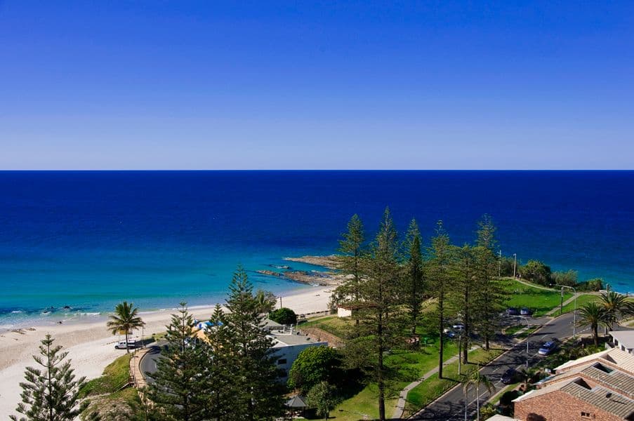 190 Marine Parade 'Columbia', RAINBOW BAY QLD 4225, Rainbow Bay - Thumbnail 2