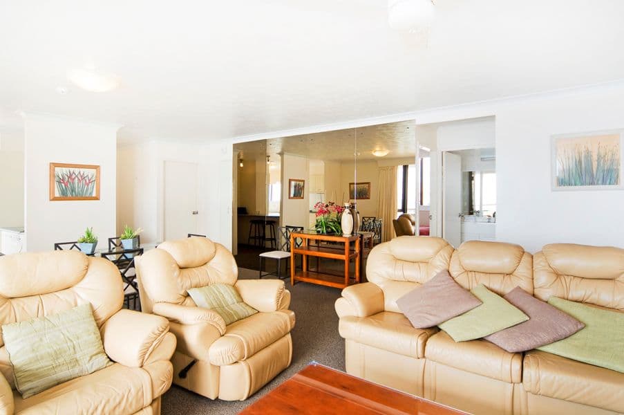190 Marine Parade 'Columbia', RAINBOW BAY QLD 4225, Rainbow Bay - Thumbnail 4