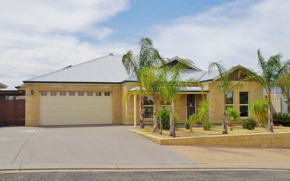 8 Pike Street, Paringa SA 5340, Paringa - Image 1