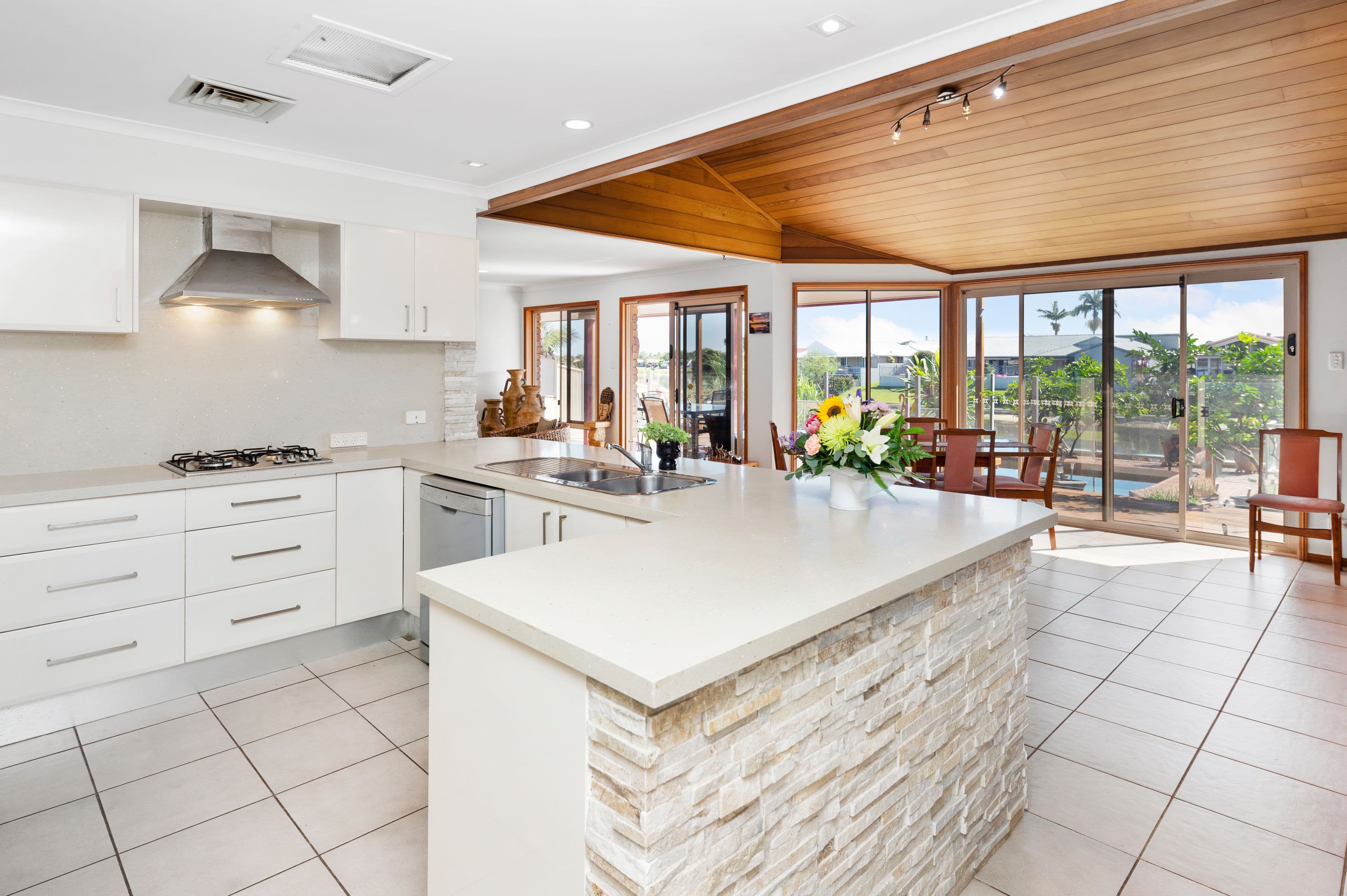 13 Wedgebill Parade, Burleigh Waters QLD 4220, Burleigh Waters - Thumbnail 4