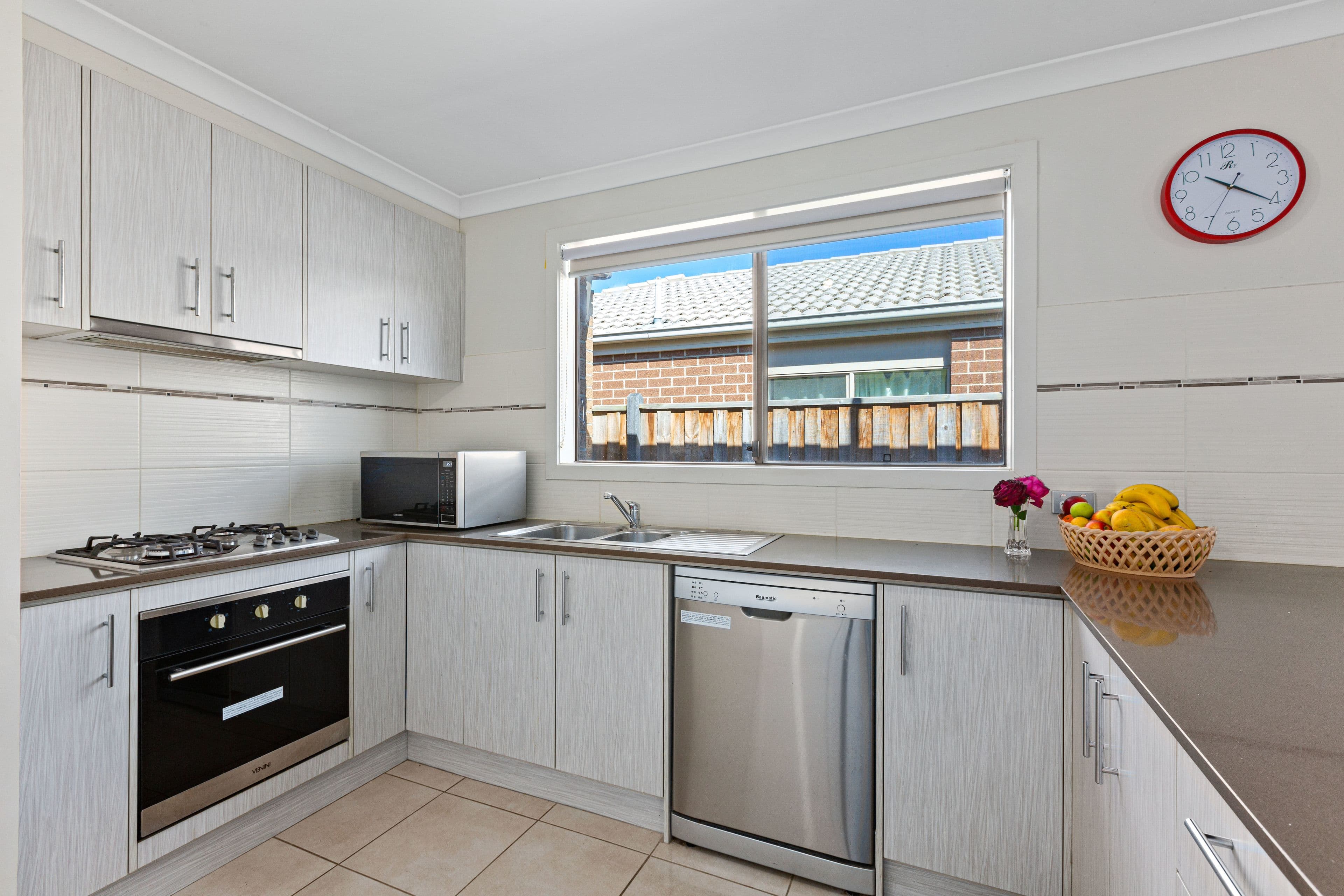 8 Mayflower Drive, Cranbourne West VIC 3977, Cranbourne West - Thumbnail 2