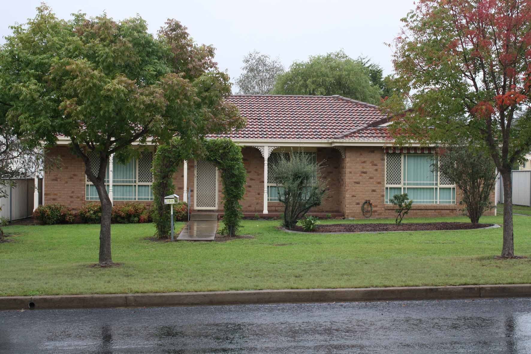 153 Lambeth, GLEN INNES NSW 2370, Glen Innes - Image 1