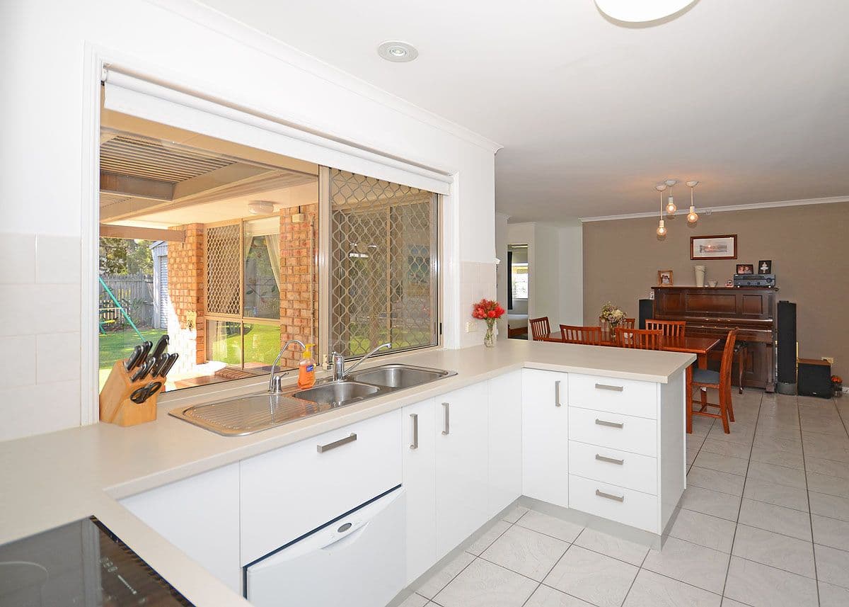 6 Rialto Court, URANGAN QLD 4655, Urangan - Thumbnail 6