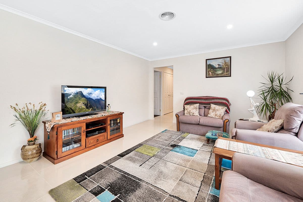 5 Barwon Drive, Pakenham VIC 3810, Pakenham - Thumbnail 5