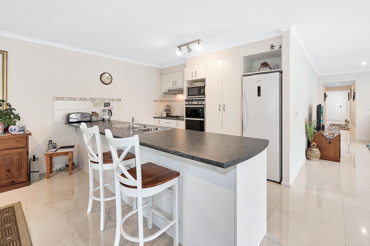 5 Barwon Drive, Pakenham VIC 3810, Pakenham - Thumbnail 7