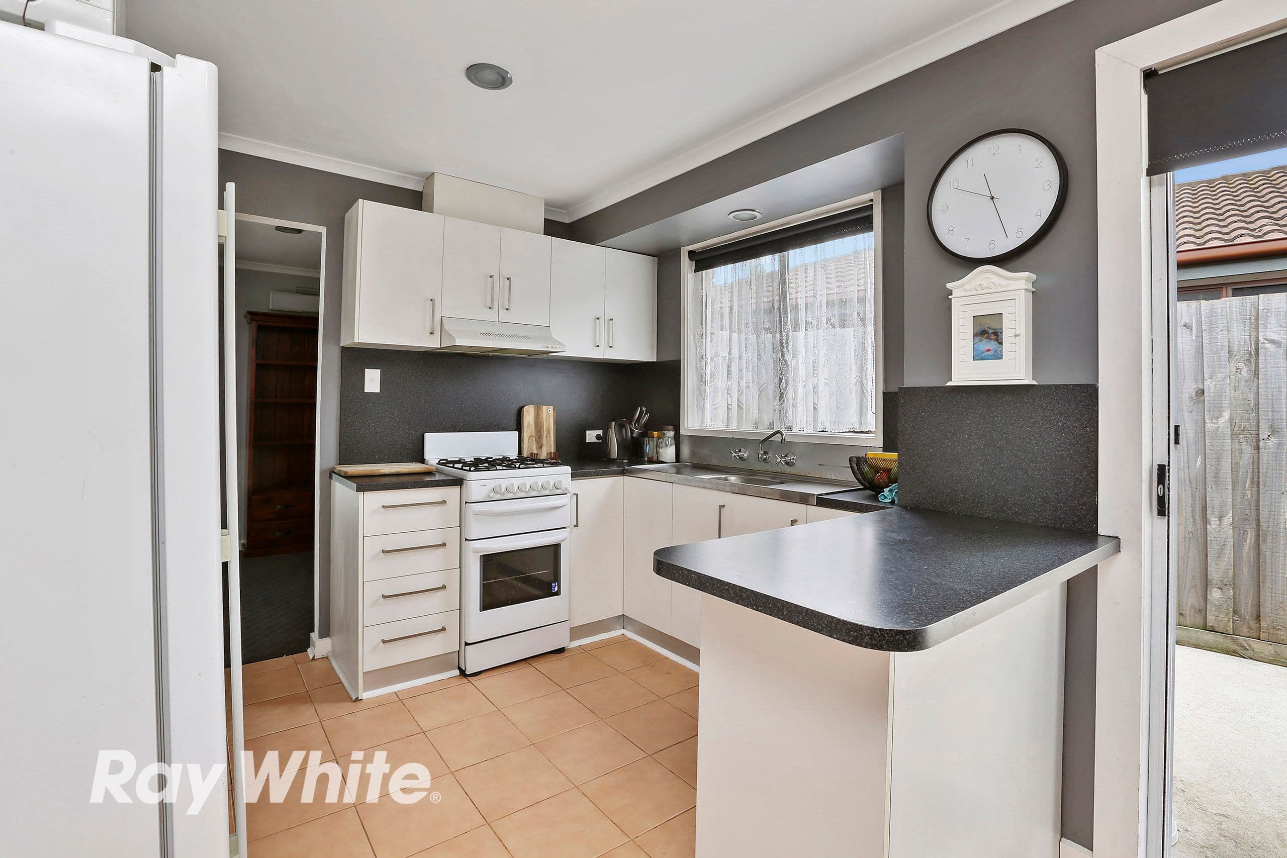 4 Ramsbury Street, Craigieburn, Craigieburn - Thumbnail 4